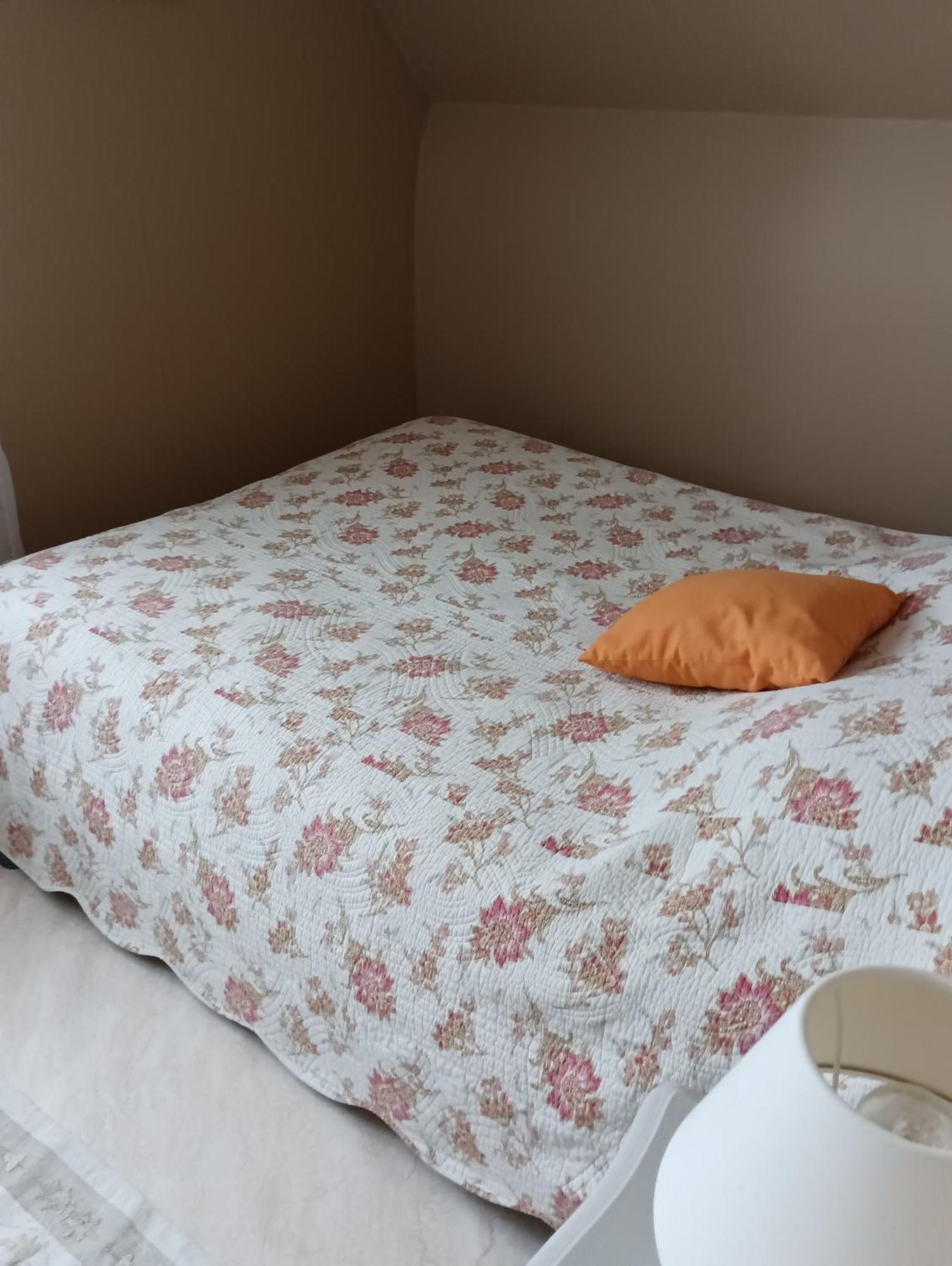 Chambre Heloise Meillard Eksteriør billede